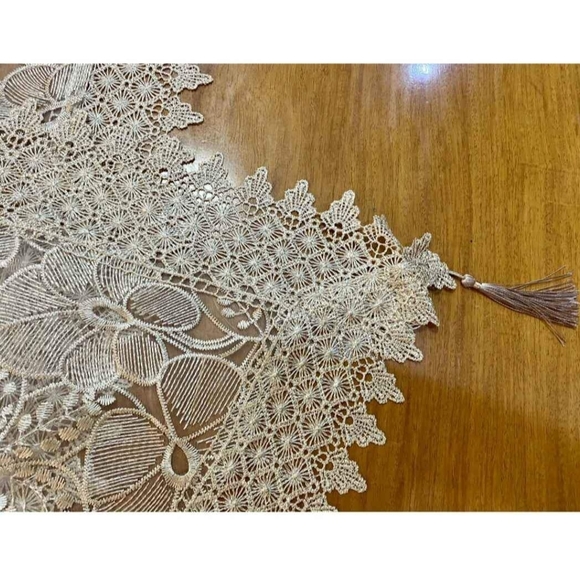 Lace Table Runner - Picture 8 of 9